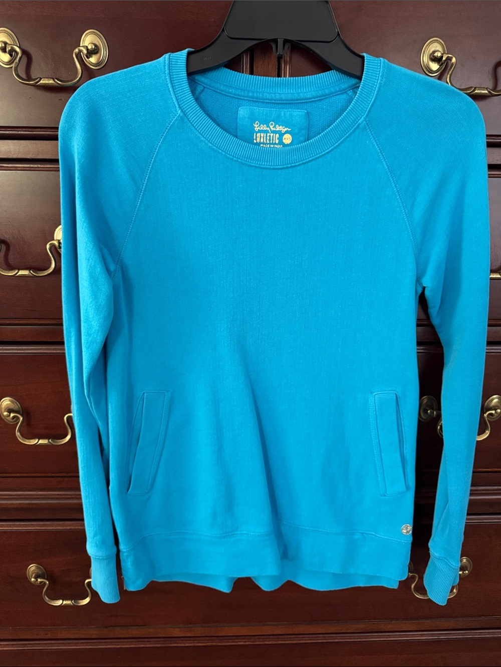 Lilly Pulitzer Turquoise Crewneck Pocket Sweatshirt Beachcomber
